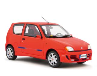 Fiat Seicento Sporting Abarth 1998 Rosso Laudoracing 1:18 Resinemodell (Türen, Motorhaube... nicht zu öffnen!)
